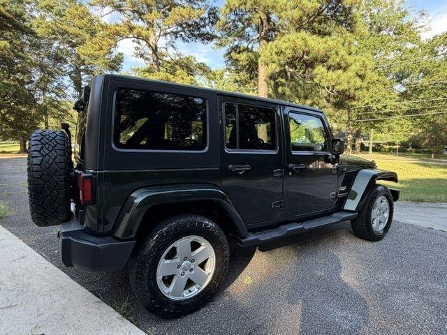 Jeep Wrangler Unlimited Sahara 4WD 2011