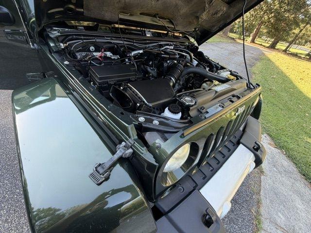 Jeep Wrangler Unlimited Sahara 4WD 2011