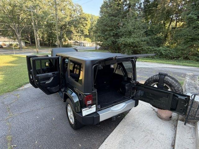 Jeep Wrangler Unlimited Sahara 4WD 2011