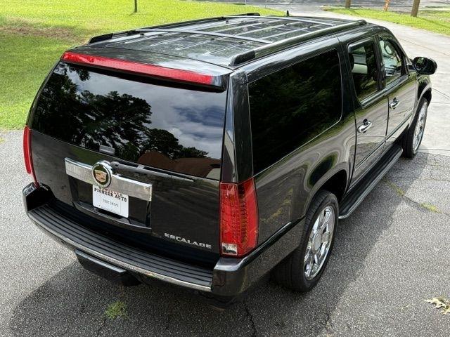 Cadillac Escalade ESV AWD Luxury 2013