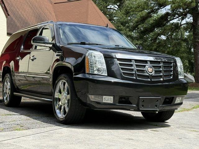 Cadillac Escalade ESV AWD Luxury 2013