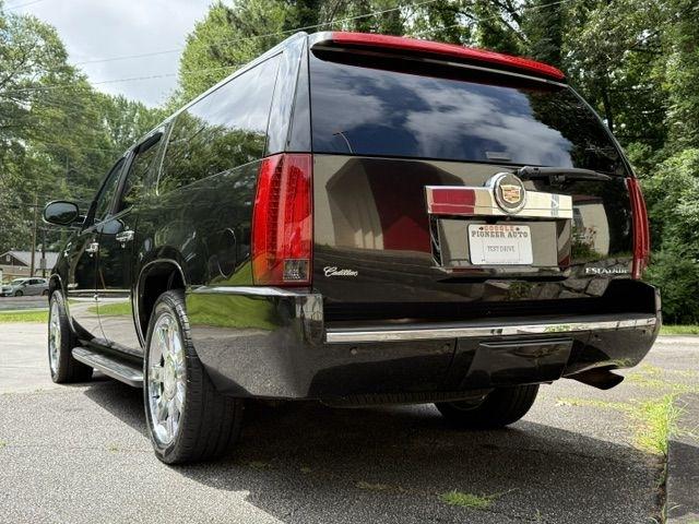 Cadillac Escalade ESV AWD Luxury 2013