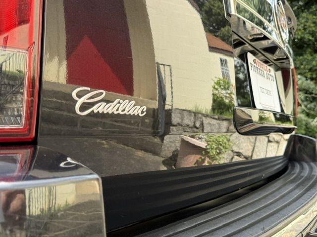 Cadillac Escalade ESV AWD Luxury 2013