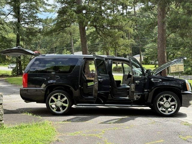 Cadillac Escalade ESV AWD Luxury 2013