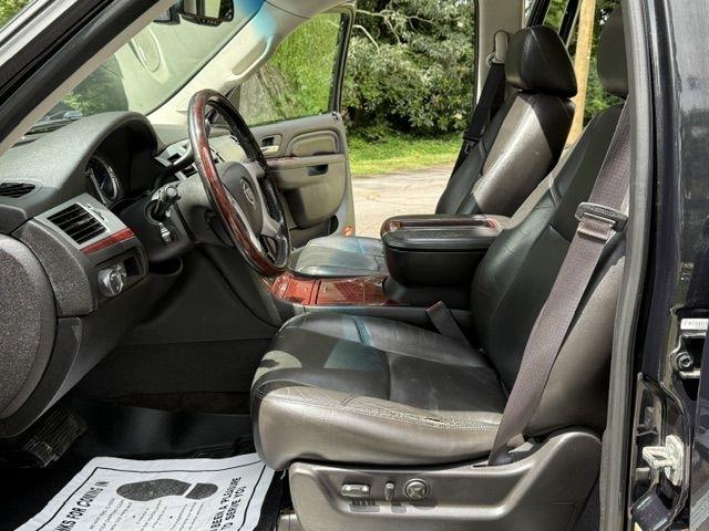 Cadillac Escalade ESV AWD Luxury 2013