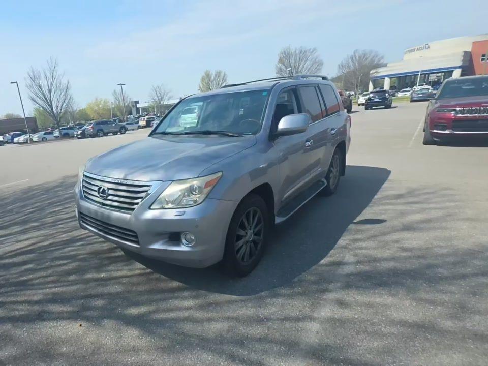 Lexus LX 570 Sport Utility 2011