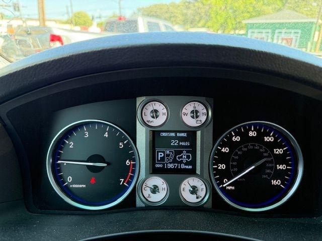 Lexus LX 570 Sport Utility 2011