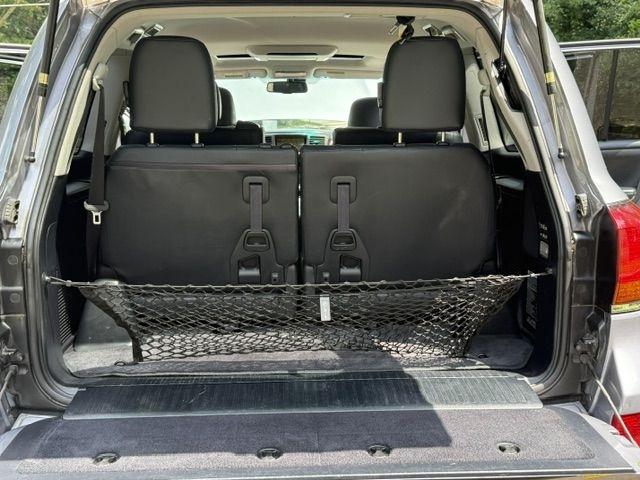 Lexus LX 570 Sport Utility 2011