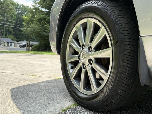 Lexus LX 570 Sport Utility 2011