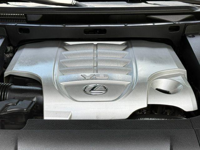Lexus LX 570 Sport Utility 2011