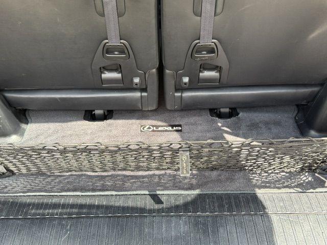 Lexus LX 570 Sport Utility 2011