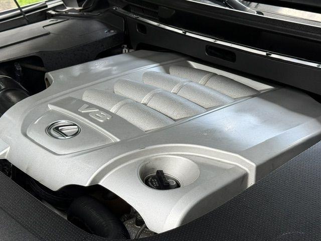 Lexus LX 570 Sport Utility 2011
