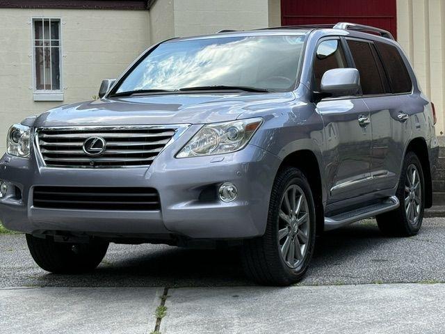 Lexus LX 570 Sport Utility 2011