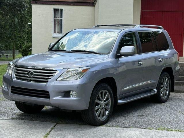 Lexus LX 570 Sport Utility 2011