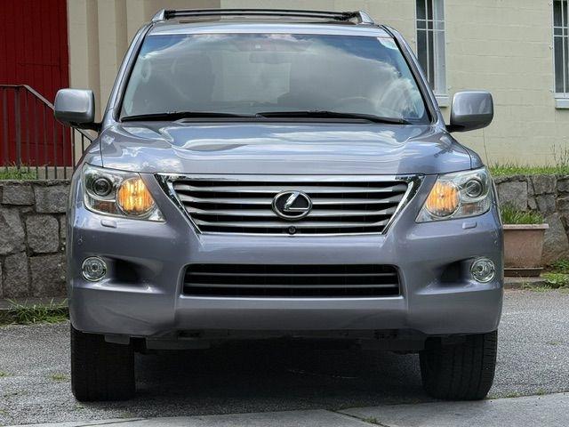 Lexus LX 570 Sport Utility 2011