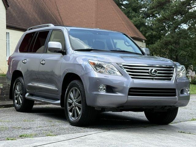 Lexus LX 570 Sport Utility 2011