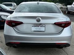 2017 Alfa Romeo Giulia 