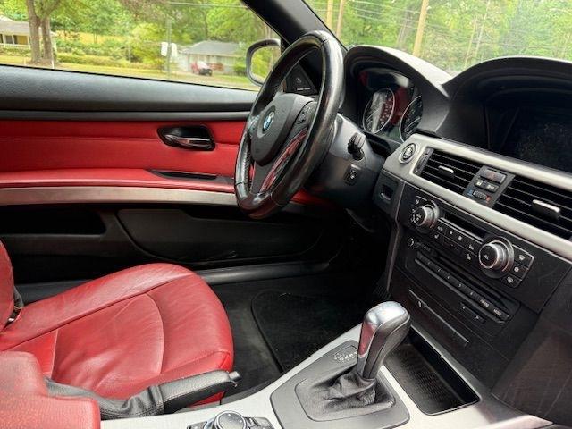 BMW 3-Series 328i Convertible - SULEV 2011