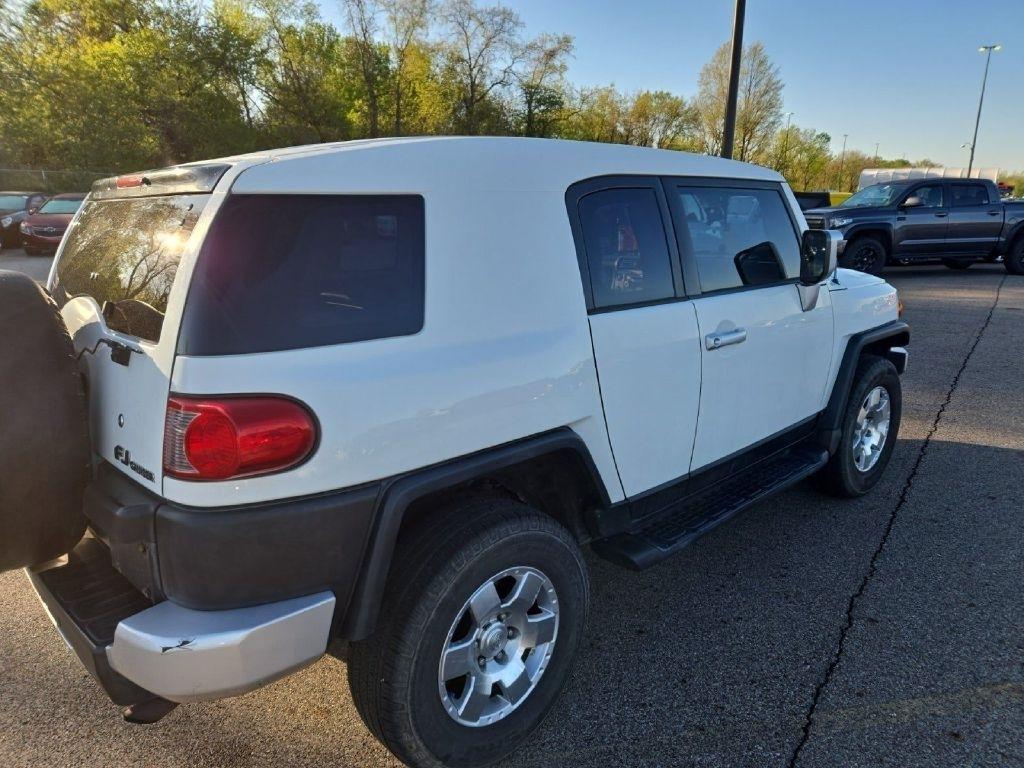 Toyota FJ Cruiser 4WD AT 2010