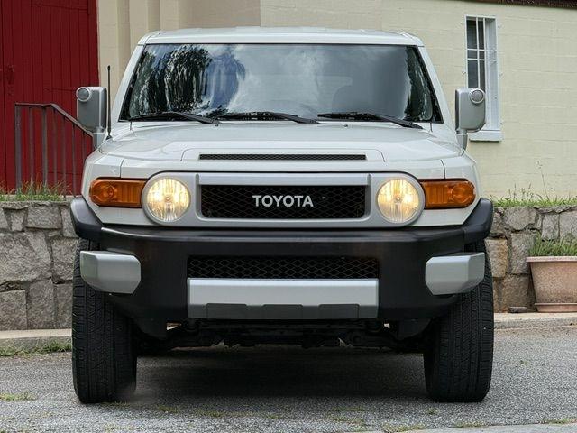 Toyota FJ Cruiser 4WD AT 2010