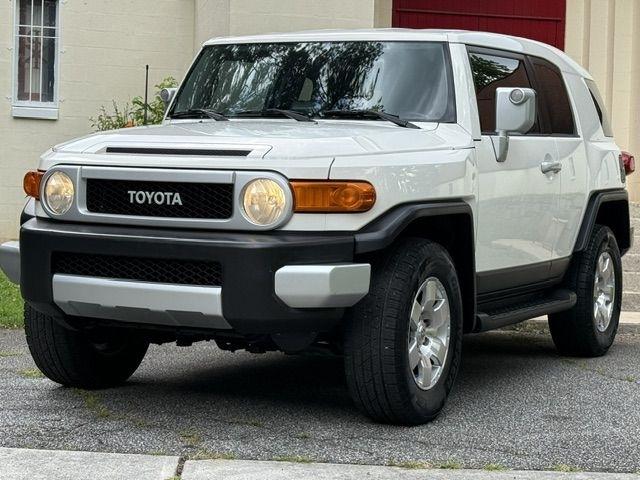 Toyota FJ Cruiser 4WD AT 2010