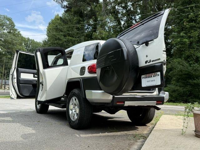 Toyota FJ Cruiser 4WD AT 2010