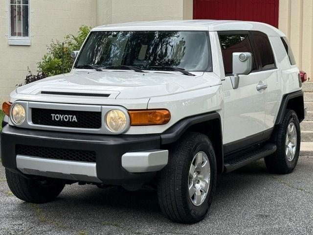 Toyota FJ Cruiser 4WD AT 2010
