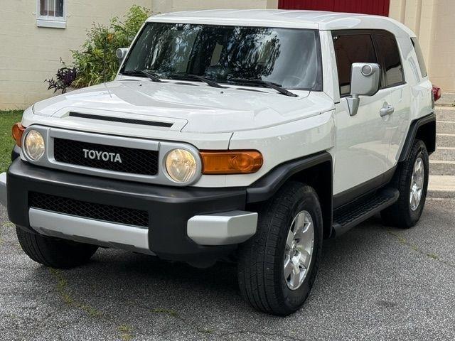 Toyota FJ Cruiser 4WD AT 2010