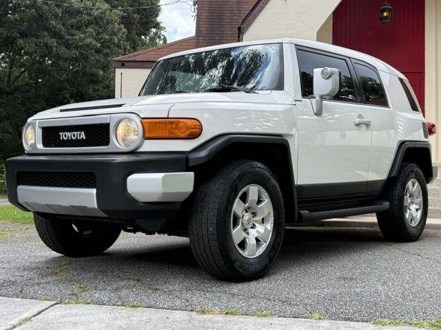 Toyota FJ Cruiser 4WD AT 2010