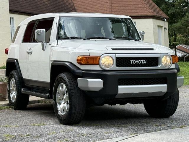 Toyota FJ Cruiser 4WD AT 2010