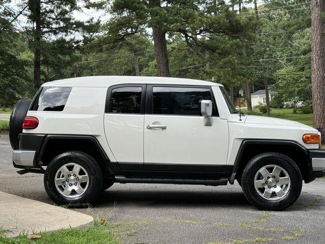 Toyota FJ Cruiser 4WD AT 2010