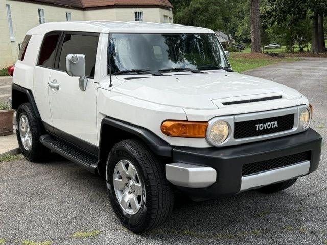 Toyota FJ Cruiser 4WD AT 2010