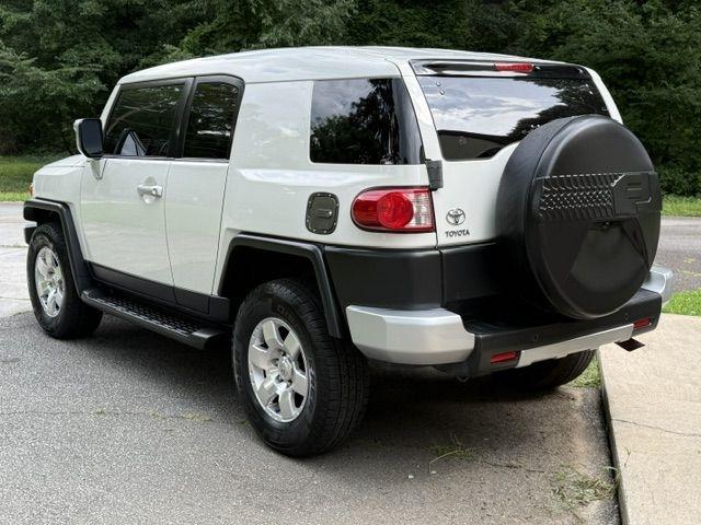 Toyota FJ Cruiser 4WD AT 2010