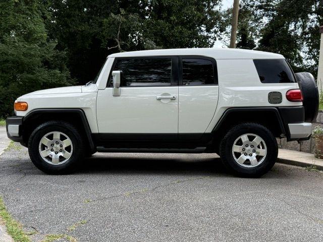 Toyota FJ Cruiser 4WD AT 2010