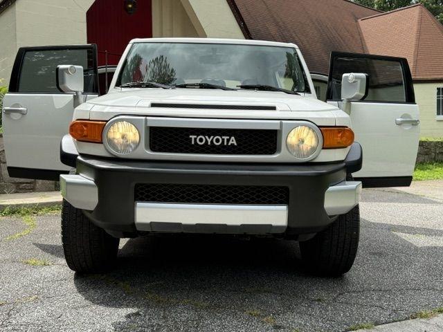 Toyota FJ Cruiser 4WD AT 2010