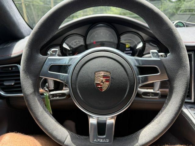 Porsche Panamera GTS 2013