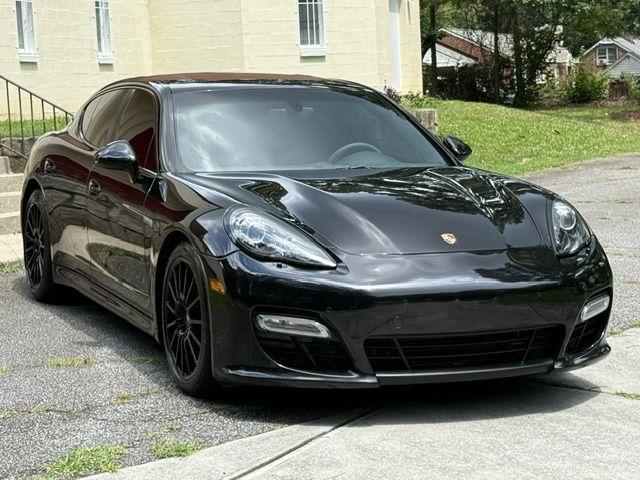 Porsche Panamera GTS 2013