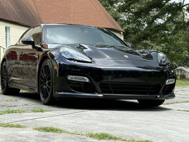 Porsche Panamera GTS 2013