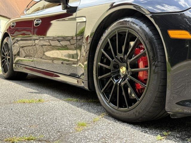 Porsche Panamera GTS 2013