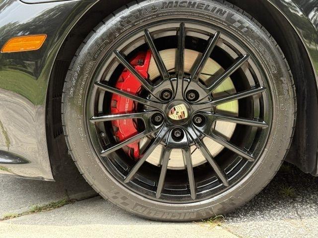 Porsche Panamera GTS 2013