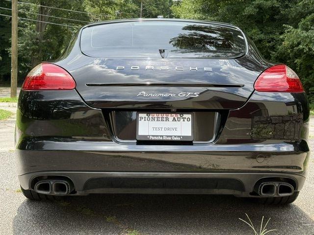 Porsche Panamera GTS 2013
