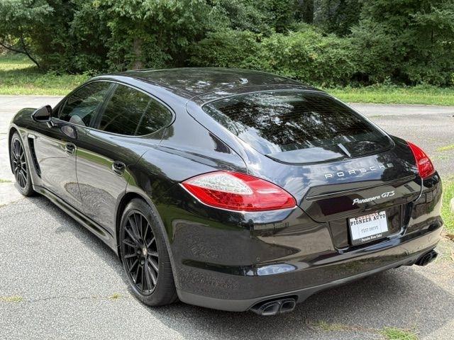 Porsche Panamera GTS 2013