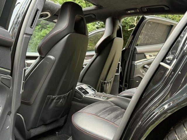 Porsche Panamera GTS 2013