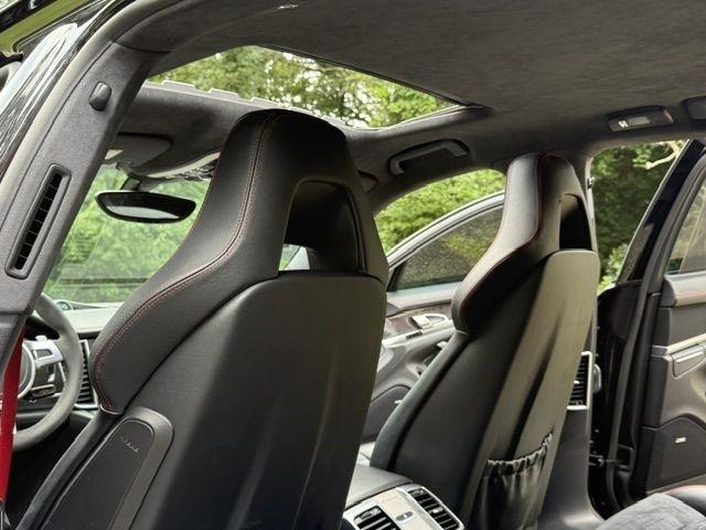 Porsche Panamera GTS 2013