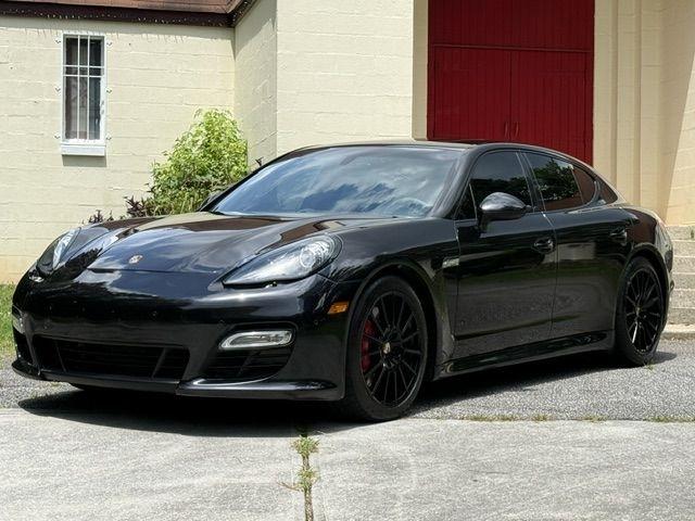 Porsche Panamera GTS 2013