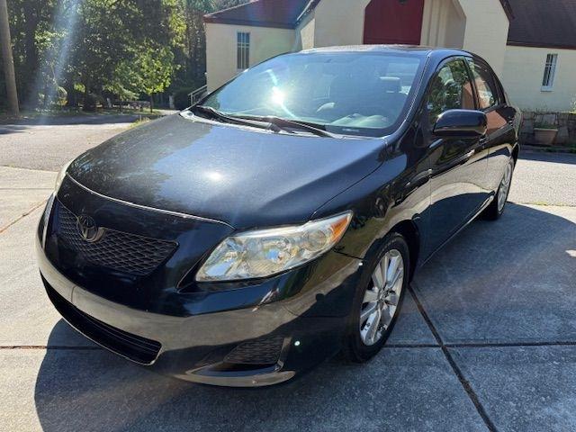 Toyota Corolla Base 5-Speed MT 2010