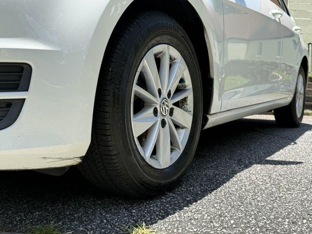 Volkswagen Golf TSI S 6A 2015