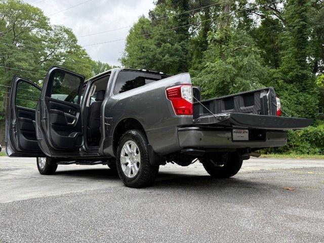 Nissan Titan SV Crew Cab 2WD 2021