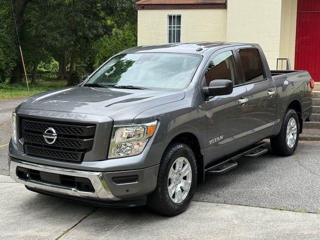 Nissan Titan SV Crew Cab 2WD 2021