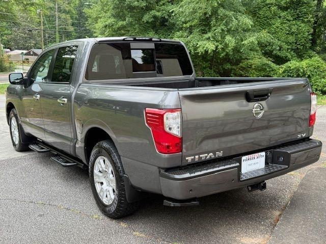 Nissan Titan SV Crew Cab 2WD 2021